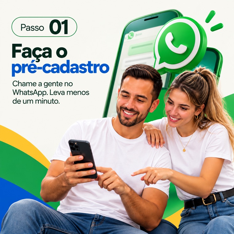 Casal sorrindo enquanto faz o pré-cadastro pelo WhatsApp no celular